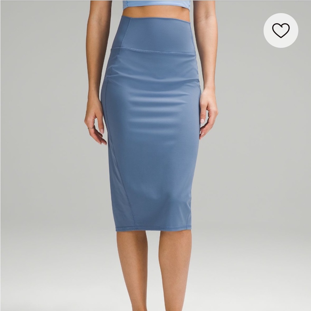 Lululemon Nulu Slim-fit HR skirt - Picture 1 of 7